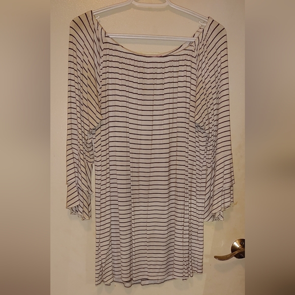Long striped top - Picture 1 of 7